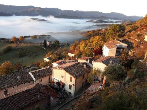 Appartement coeur de village avec Cour in Saint-Pierre (Provence-Alpes-Cote d'Azur)
