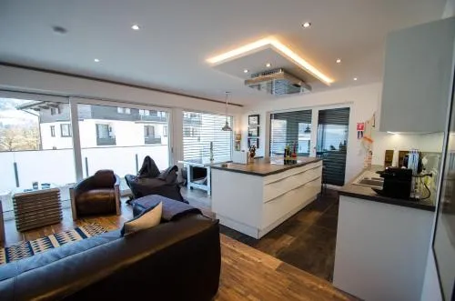 Superb Alpine Lodges by All in One Apartments in Zell am See, Österreich