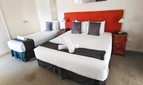 Suite 26 - Town Central - Walk To Cafes - Sleeps 3 - Margaret River