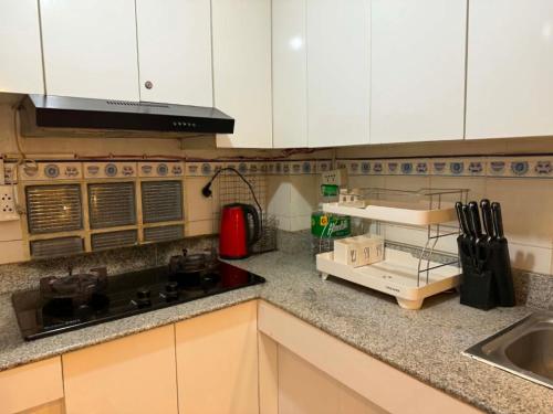 CheapEntireHouse Mel Place in Mandaue with Netflix for 5pax or more in Consolacion