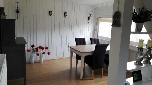 Exterior view, Jagdschloss 2. etage 4 personen in Silbach