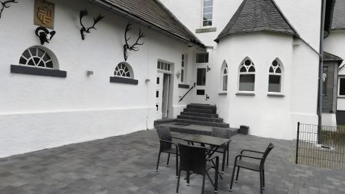 Exterior view, Jagdschloss 2. etage 4 personen in Silbach