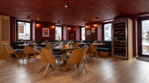 Hotel Restaurant la Couronne in Chamonix-Mont-Blanc