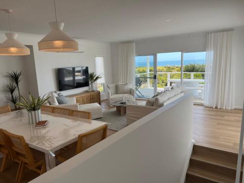 Casa Bianca - Ocean and harbour views in Boatswain Point
