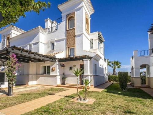 A Lovely Townhouse with golf views LA50