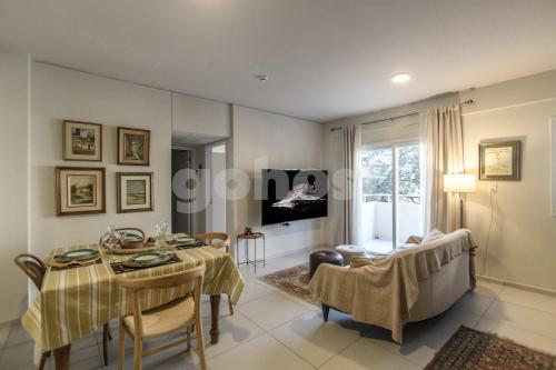 Spacious 2BR Apartment Near Silvio Pettirossi Airport in Luque