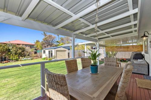 A Little Ocean Breeze - A charming coastal escape in Lake Conjola
