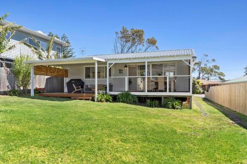A Little Ocean Breeze - A charming coastal escape in Lake Conjola