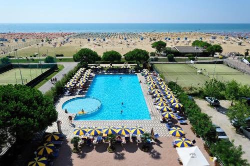 Hotel Bellevue - image 13