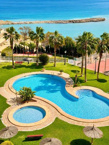 Frente al mar , Piscina ,Playa