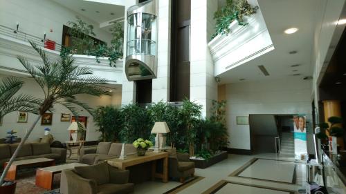Riviera Hotel - image 4