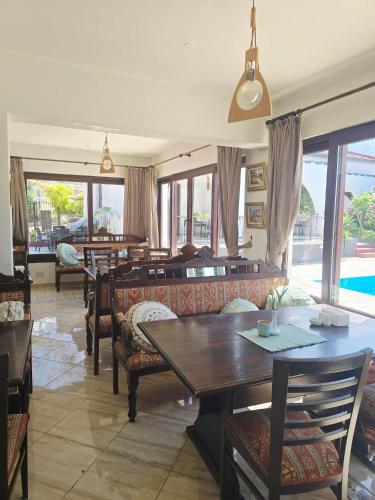 Five Fingers Holiday Bungalows in Ozankoy