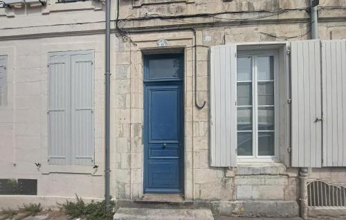 Amazing Apartment In La Rochelle With Wifi - image 4
