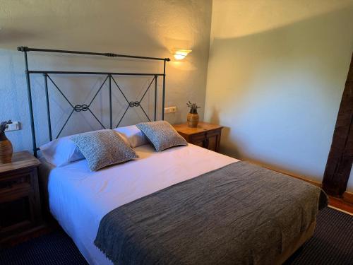 2 twin beds