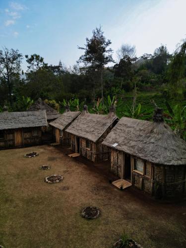 Asaro Mudman Cultural Lodge  in Goroka