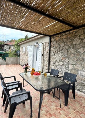 Balkons/terase, Stone house Kana-Skadar Lake in Dodoši