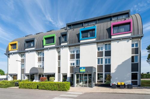 Sure Hotel by Best Western Dijon Sud in Шенов