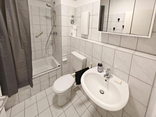 Vannituba, 2-Zimmer Ferienwohnung in Großbeeren in Grossbeeren