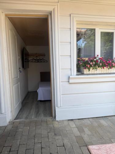 The house of roses in Eforie Nord