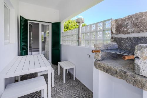 GuestReady-Charming Funchal Retreat with Terrace chambre d'hôte Populo