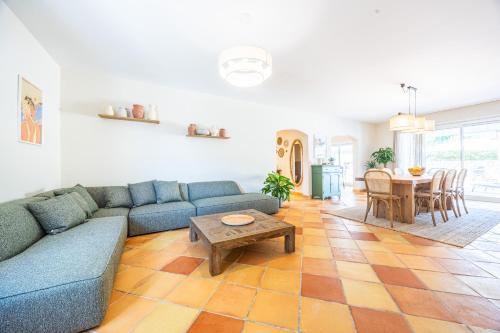 Renovated Provençal Villa with Garden - Antibes