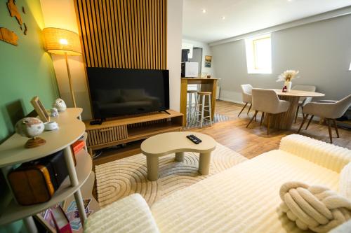 Le Voyageur Dijonnais-T2-Hyper centre-Clim-Wifi