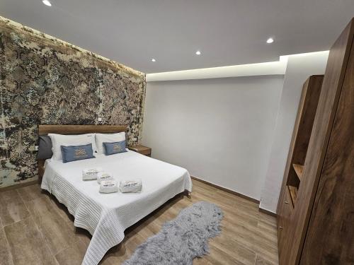 Arman Group Lannister, Athens