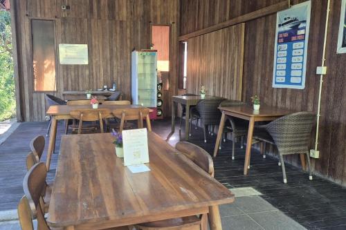 Lobby, Bintang Hostel & Homestay near Ceningan Cliffs