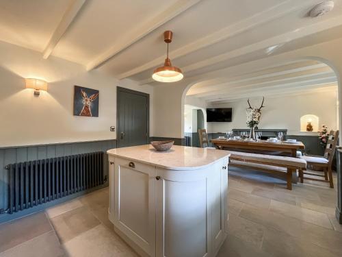 virtuve, Field House in Elerbija