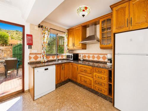 Villa Alvarez - image 4
