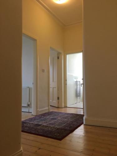 Menzies Apartments - image 9