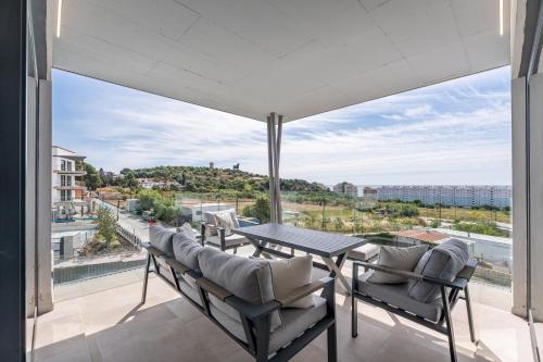 Bright & Modern Los Pacos Retreat - 3 Bedroom - Pass the Keys
