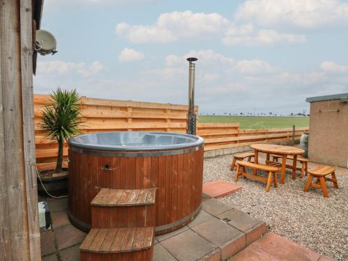Зовнішній вигляд готелю, Rowan Cottage in Lunan