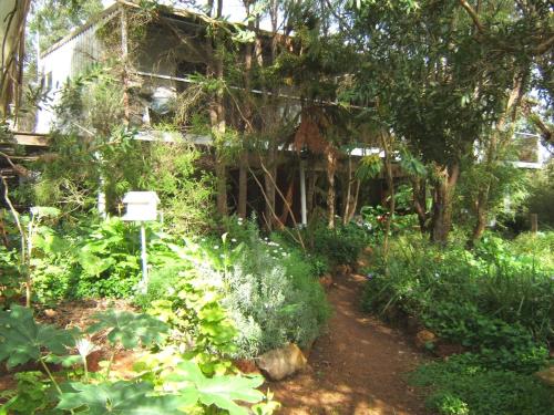Entrance, Whispering Pines Bed and Breakfast in Collie
