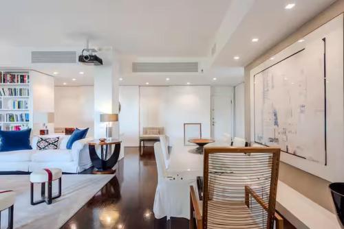 High End Luxury House in the heart of Brera 4BDR