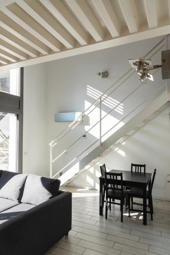 Youhosty - Bruno Maderna 17 Duplex