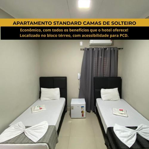 2 twin beds