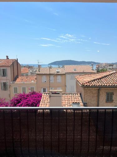 Vue mer, plage à pied, 2 chambres