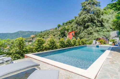 GuestHost - Exclusive Villa with pool & parking