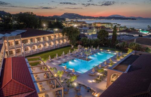 مسبح, Hotel Palmyra in Argassi