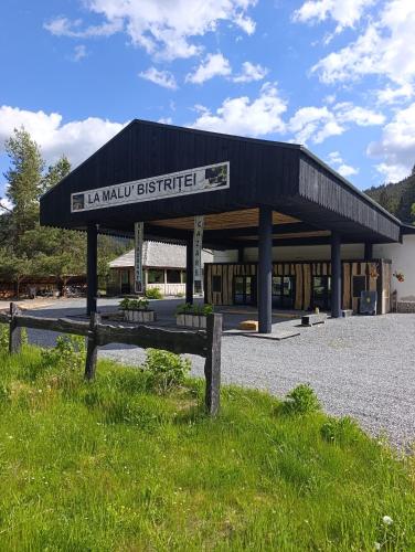 La Malu' Bistritei - casutele Valea Stanii in Carlibaba