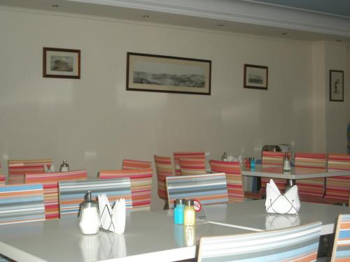 Economy Hotel - image 13