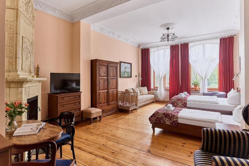 Pod Kasztanami Room Type - Deluxe Family Room