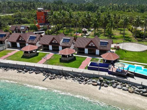 . Utopia Beachfront Vacation Club