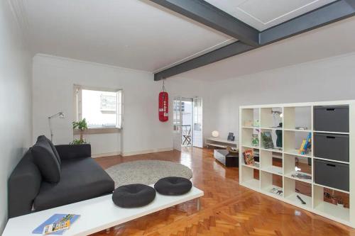 Central 1BD Flat near Lisbon, Lisbona