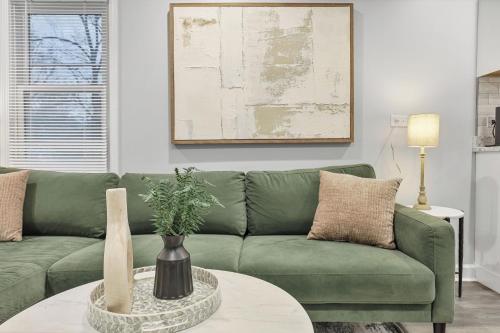 Cozy 4BR 2BA Worth Home in Chicago Ridge