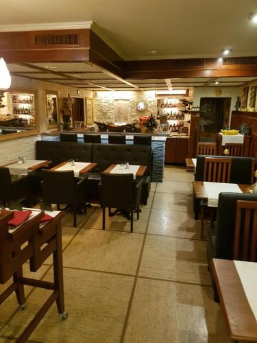 餐廳, 伊索科勒酒店 (Esos Hotel Quelle) in 巴德拉加茲