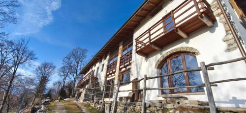 Country Cottage by LePigne World in Miasino