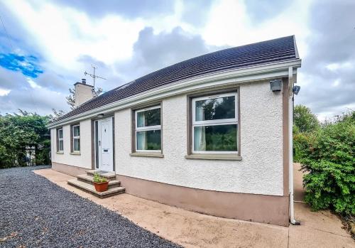 Fairy Hollow Cottage in Kesh