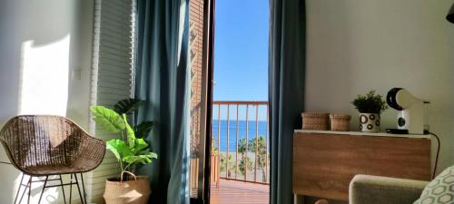 Estudio con maravillosas vistas al mar Almuñecar Beach